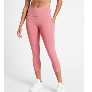 Athleta Ultimate Stash Pocket Capri - Antique Rose - M - like brand NEW!